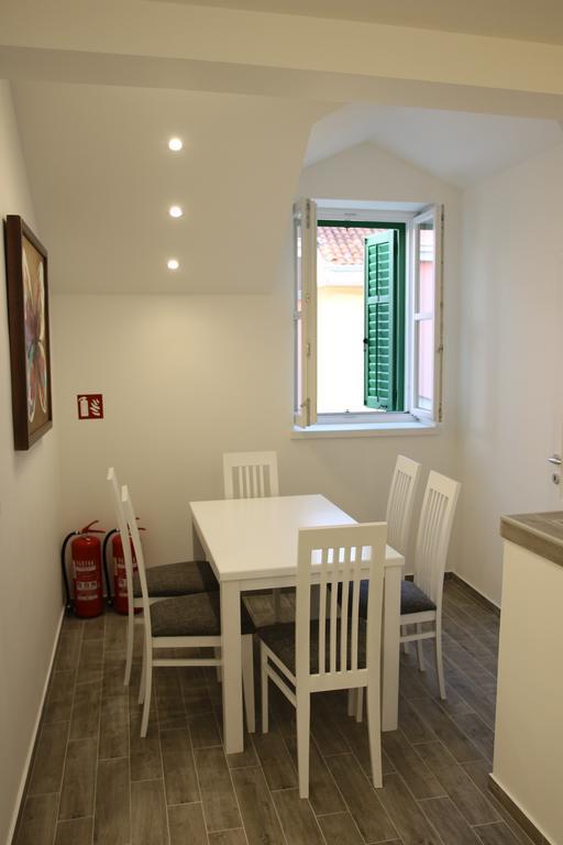 Centar Vodice Apartmani Extérieur photo