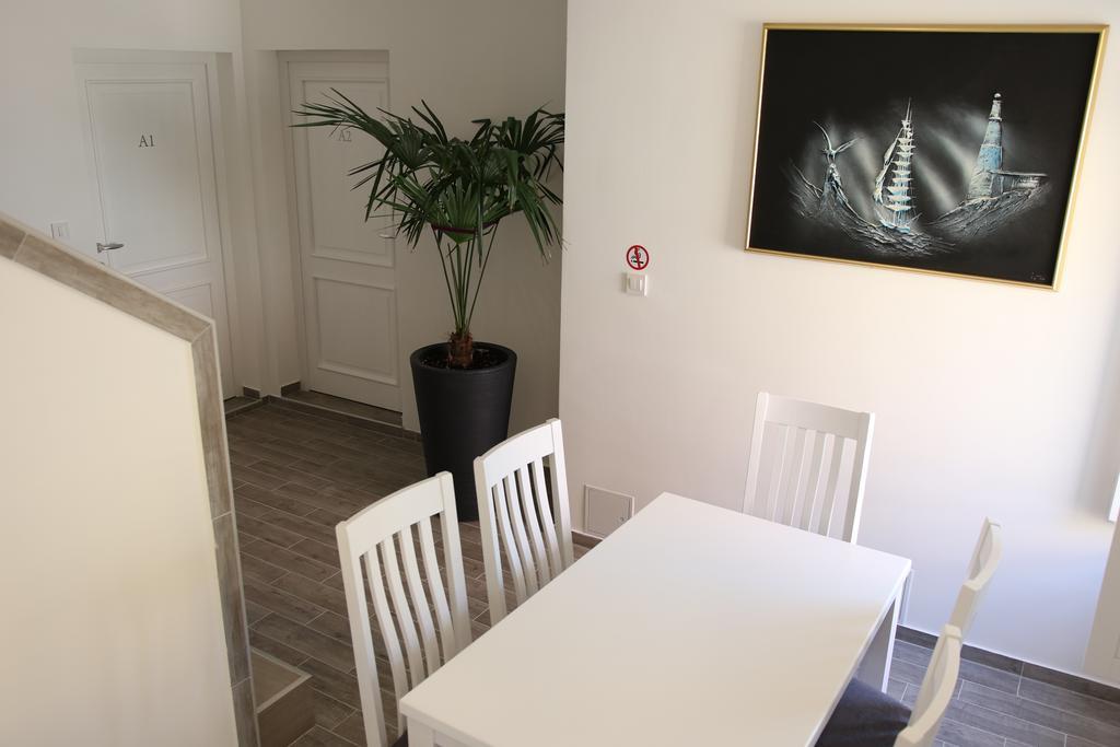 Centar Vodice Apartmani Chambre photo