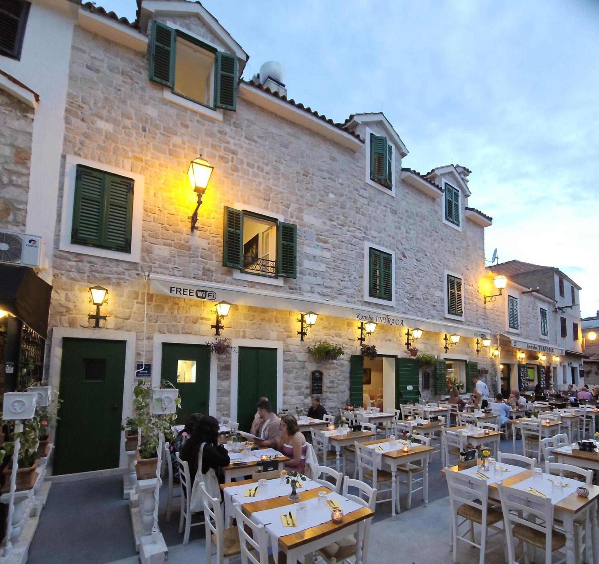 Centar Vodice Apartmani Extérieur photo